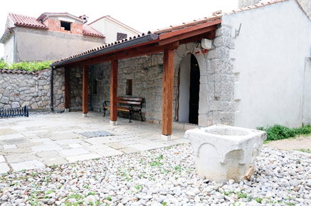 Gradska knjižnica i čitaonica "Frane Petrića"